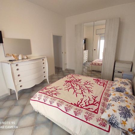 La Casa Del Sole Bed and Breakfast Terracina Eksteriør billede